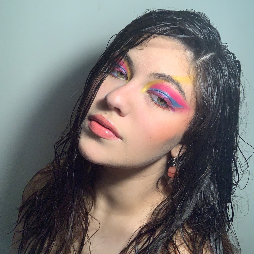 Meet your Posher, Violet